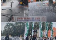 Masa Aksi melakukan Treatikal Penolakan UU TNI dan Kemudian di semprot gas air mata oleh aparat Kepolisian - Depun Gedung Grahadi Surabaya