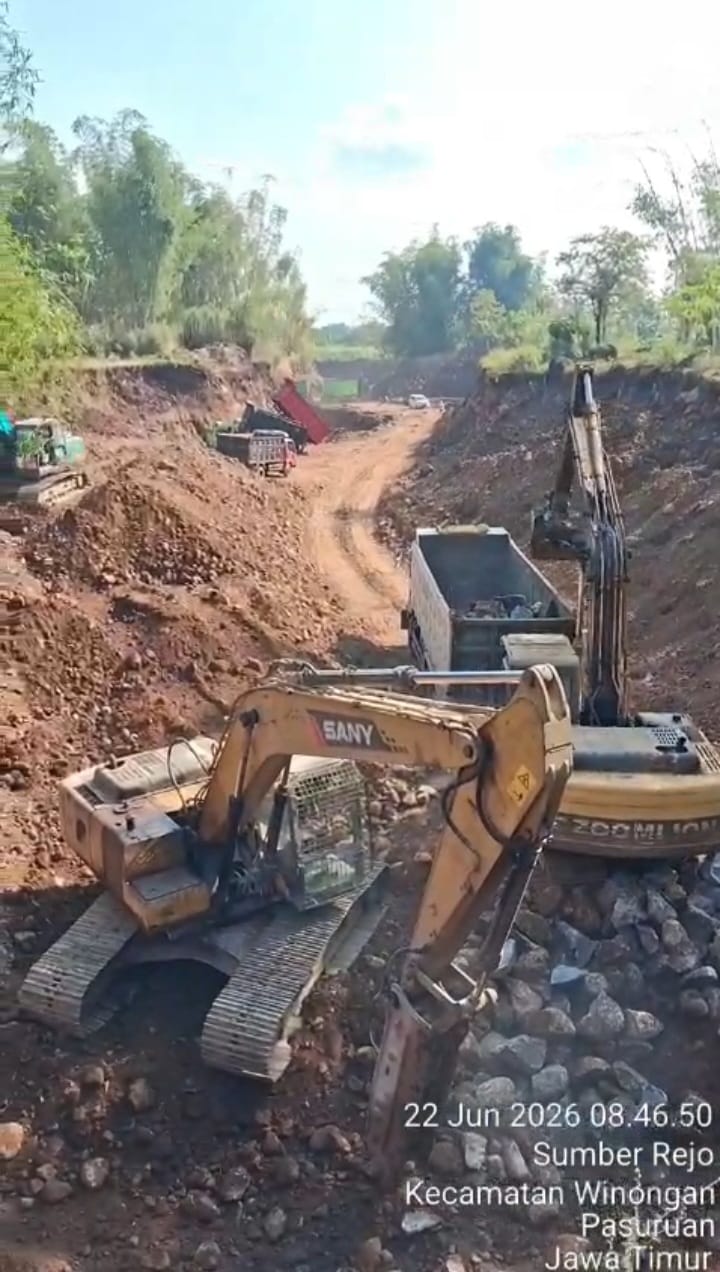 Jalan Usaha Tani Tergerus Aktivitas Tambang Batu di Winongan, Petani Tebu Menjerit