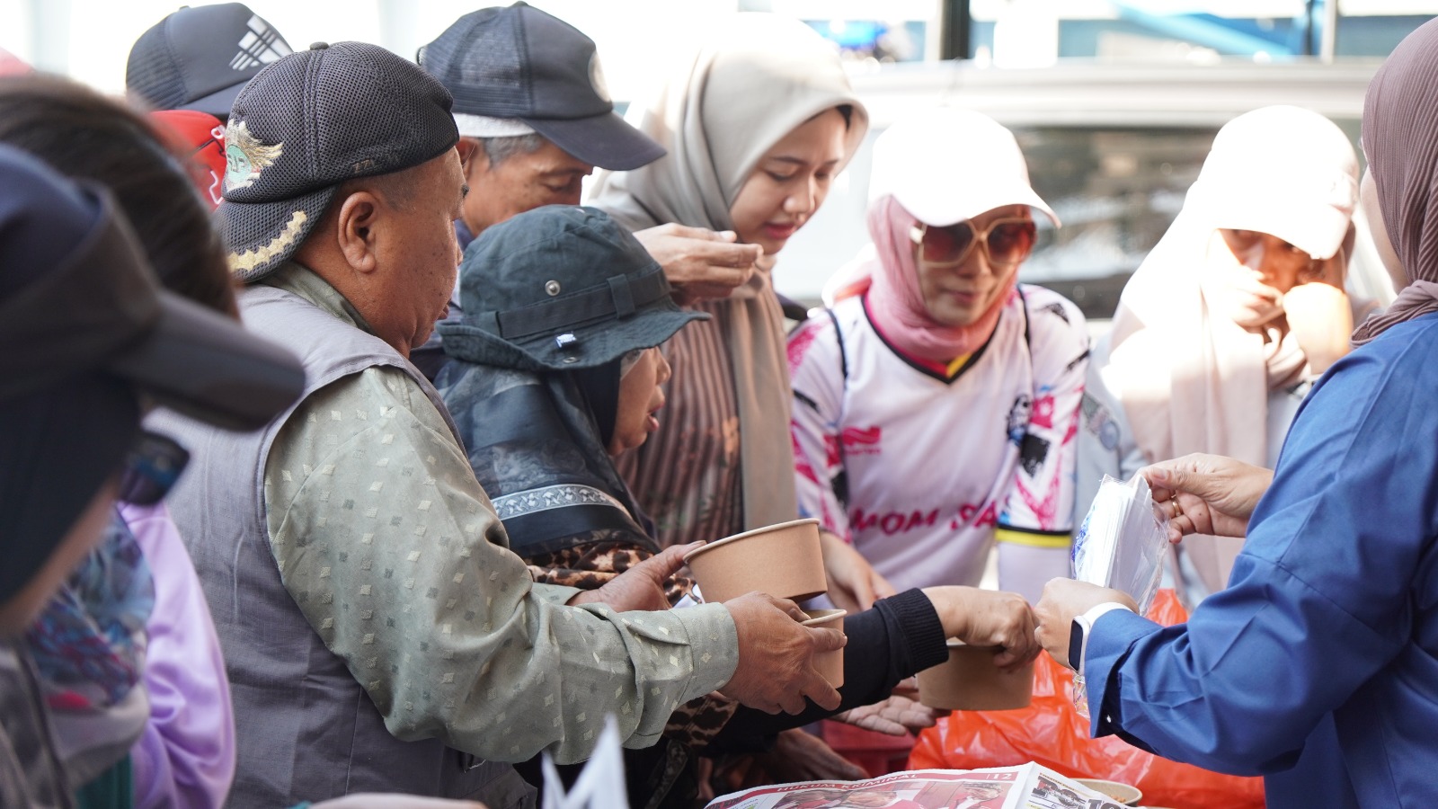 Polresta Malang Kota Perkuat Pelayanan Publik, 200 Warga Ikuti Cek Kesehatan dan Makan Bersama Gratis