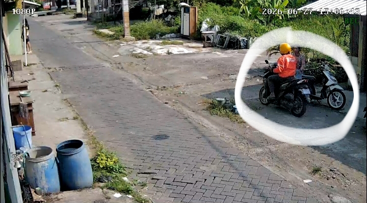 Modus Tanya Alamat, Pria Berjaket Ojek Online Diduga Rampas HP Pelajar di Gempol, Dibekuk Polisi